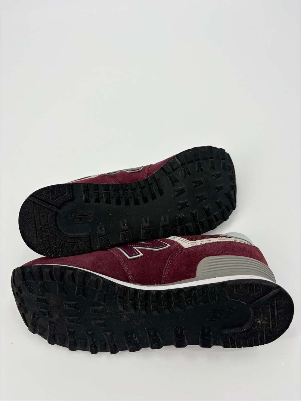 New Balance 574 Classic ML574EVM Burgundy Suede Mesh Sneakers Men’s 8.5 Women’s - Picture 11 of 12